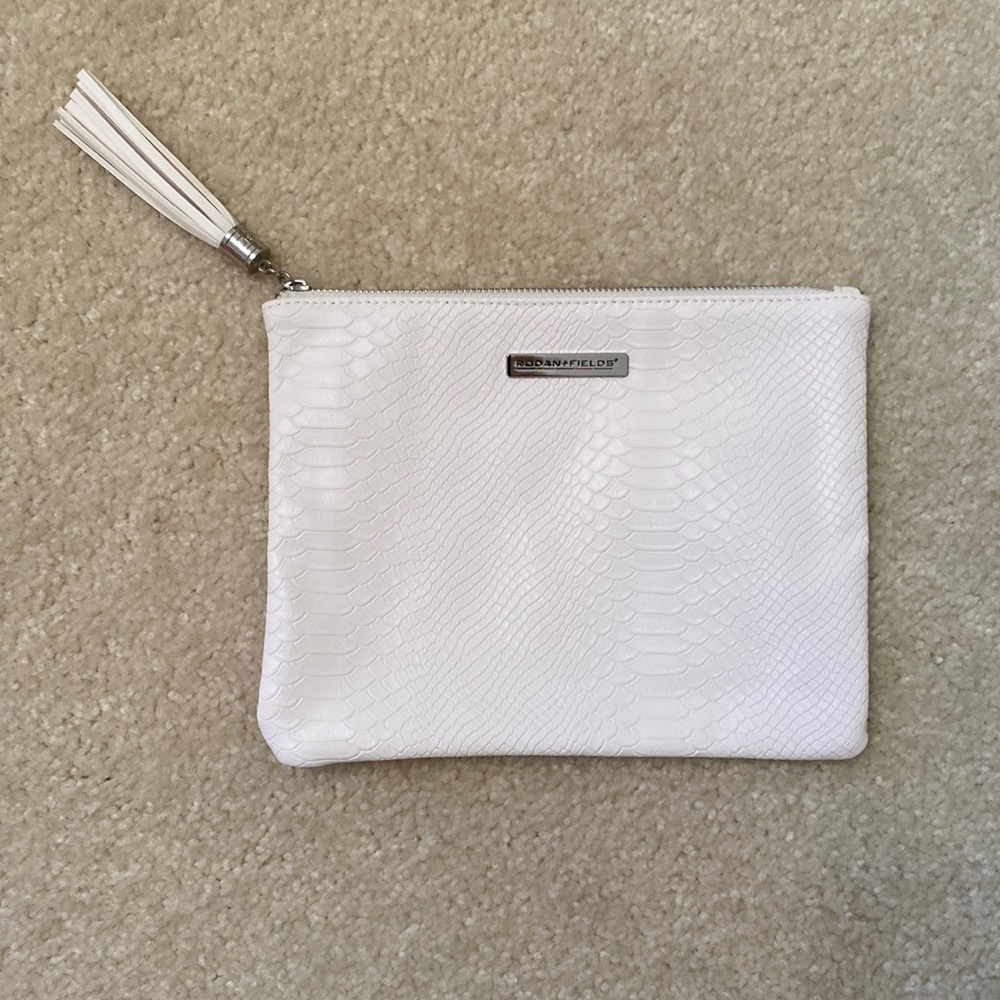 Rodan + Fields cosmetic bag. White/NWOT